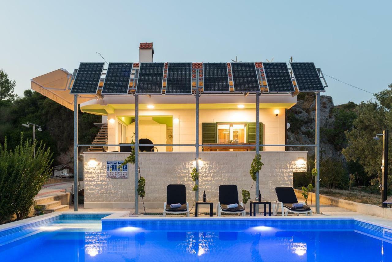 Villa Solitude ชิเบนิก ภายนอก รูปภาพ